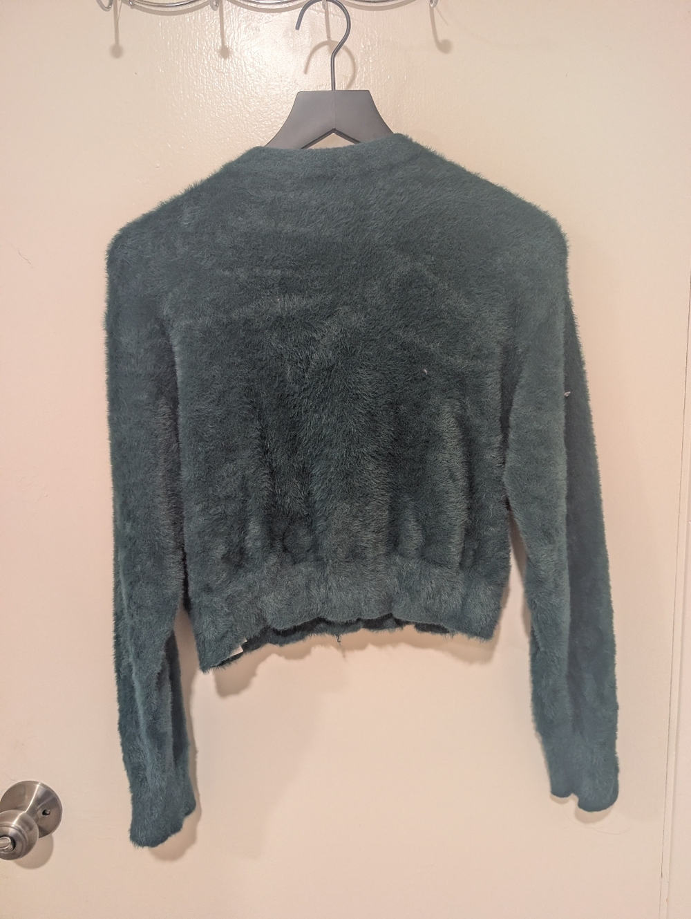 Levi's Green Fuzzy Cat Cropped Cardigan - Picture 8 of 14